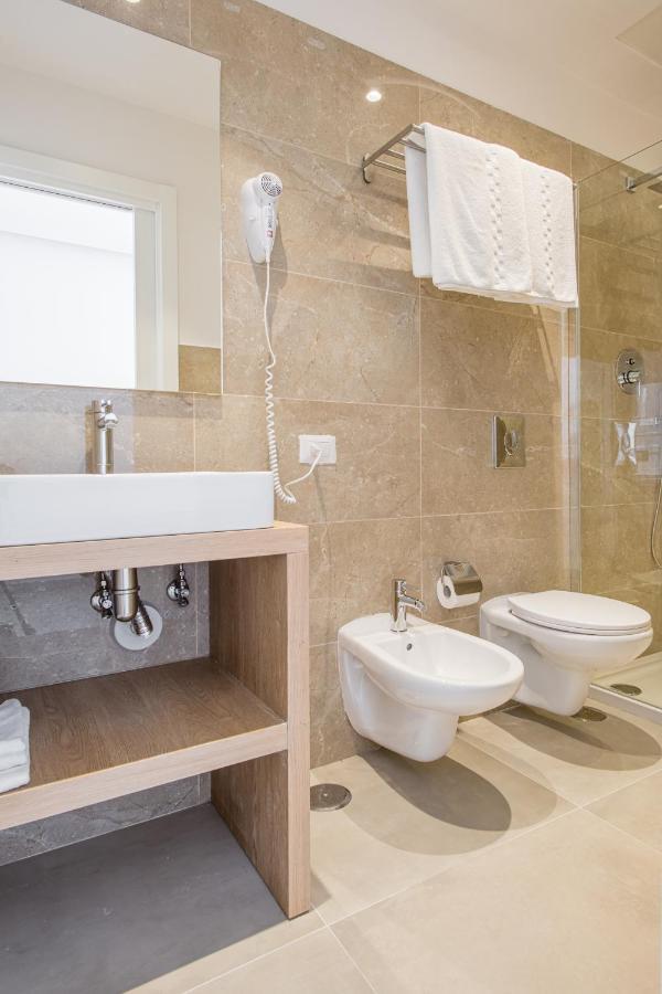 Lux Caracciolo Bed & Breakfast Napoli Exterior foto
